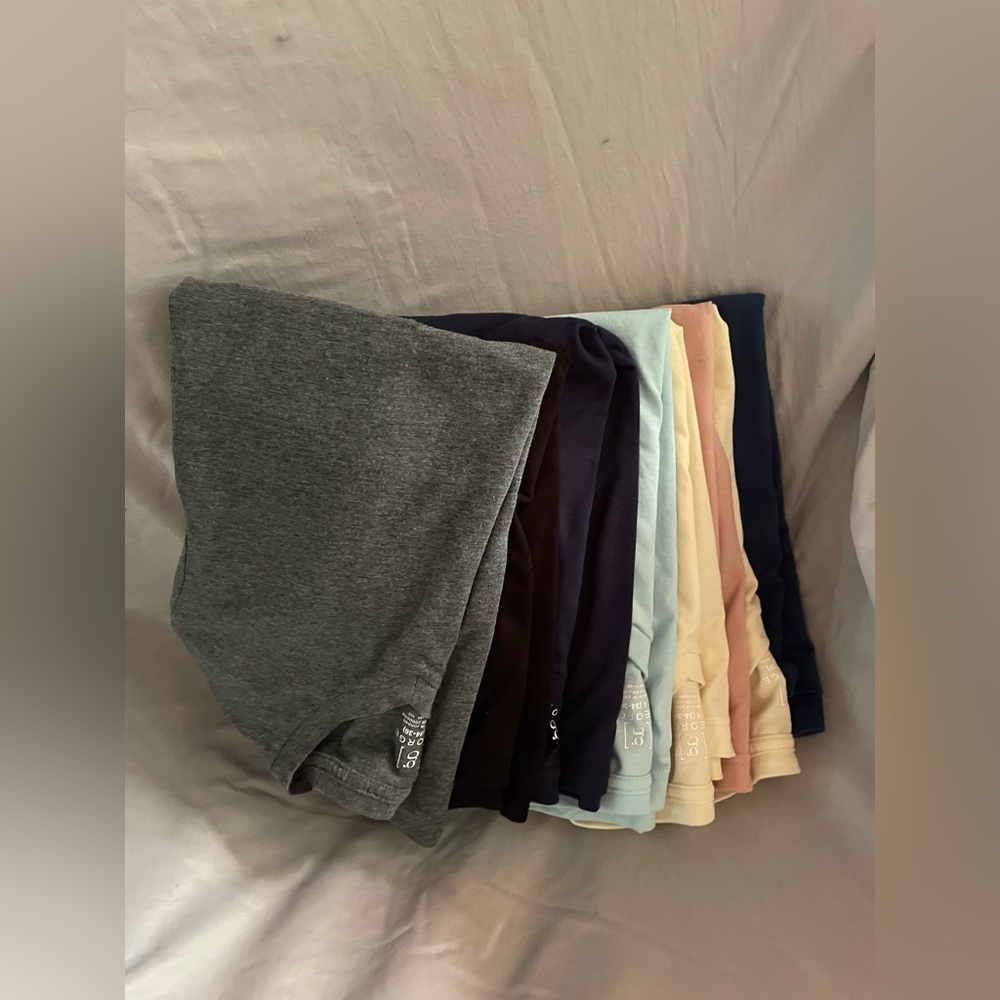🔵Bundle of 7 tshirts! Brand new.